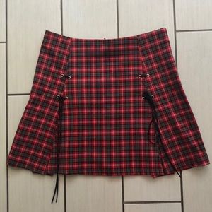 Adorable school girl skirt. ❤️Size S